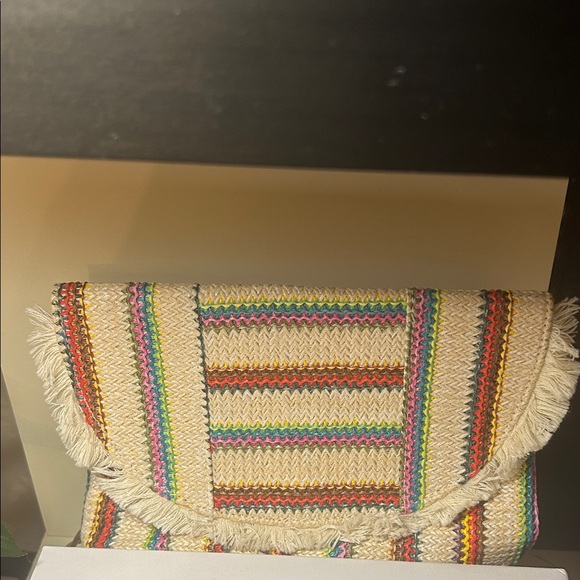 Multicolor Woven Fringe Clutch..send offers pls!! - Picture 3 of 4